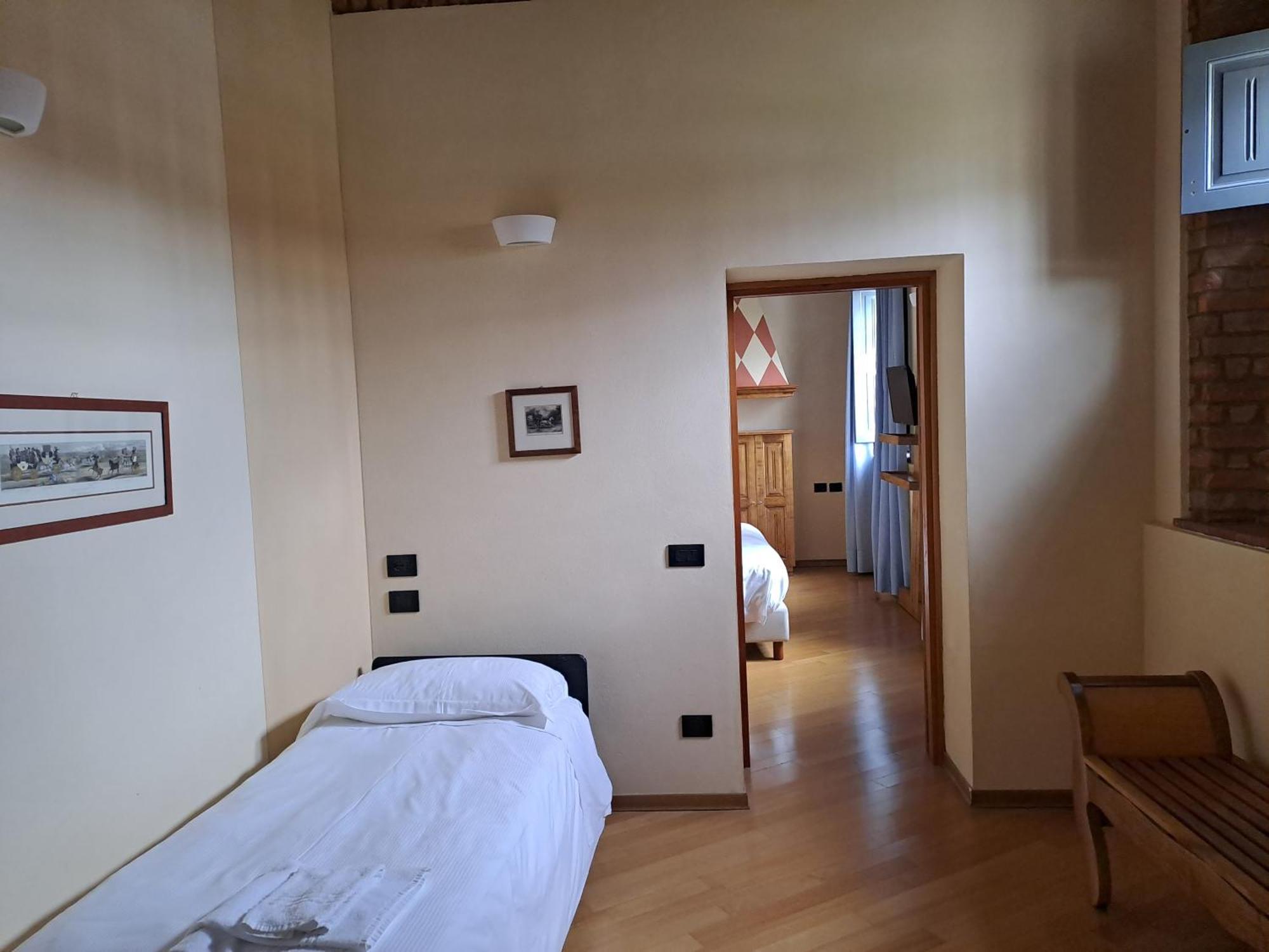 Agriturismo Cascina Farisengo Stagno Lombardo Exterior foto